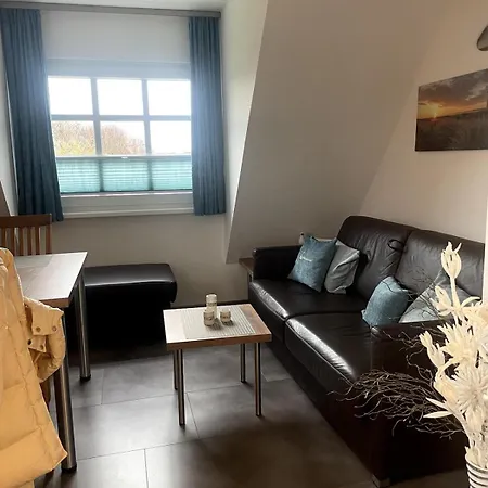 Time Out For Couples And Solo Travelers Wenningstedt-Braderup